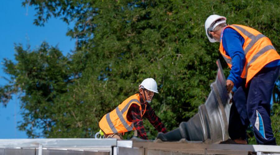 Professional gutter cleaning in Maggie Valley, NC